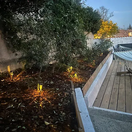 Maison 3 Chambres, Piscine Privee Terrain De Petanque Holiday home